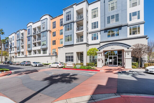 Building Photo - 39370 Civic Center Dr