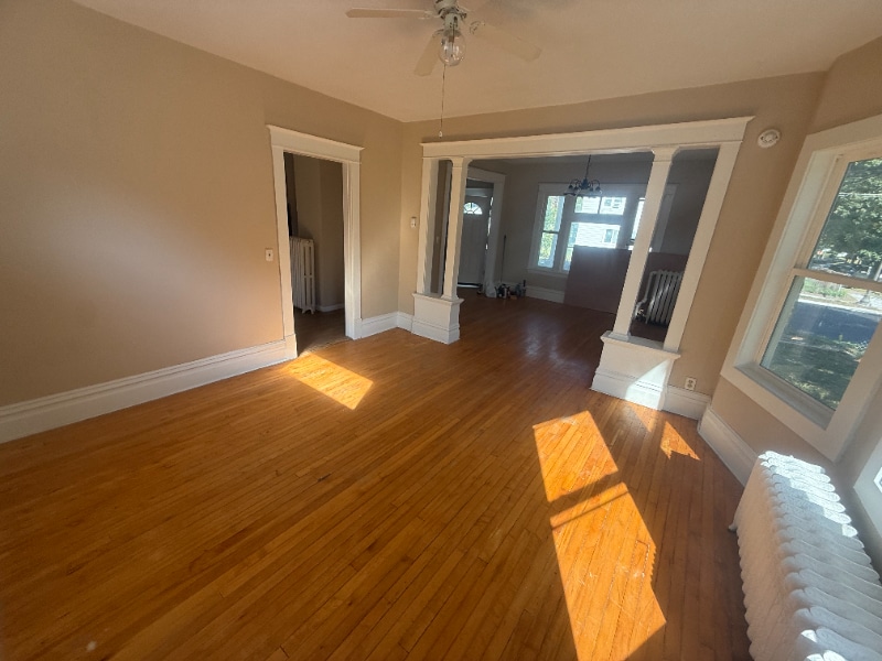 Building Photo - 350 George St W