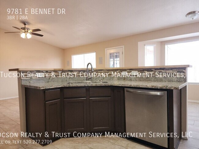 Building Photo - 9781 E Bennett Dr