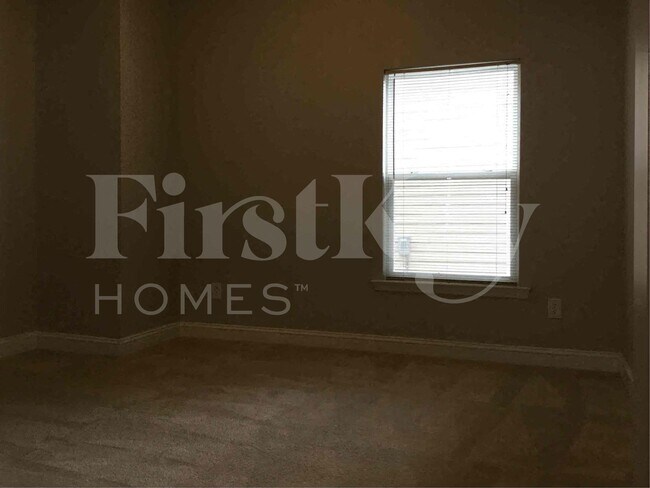 Building Photo - 127 Colville Rd