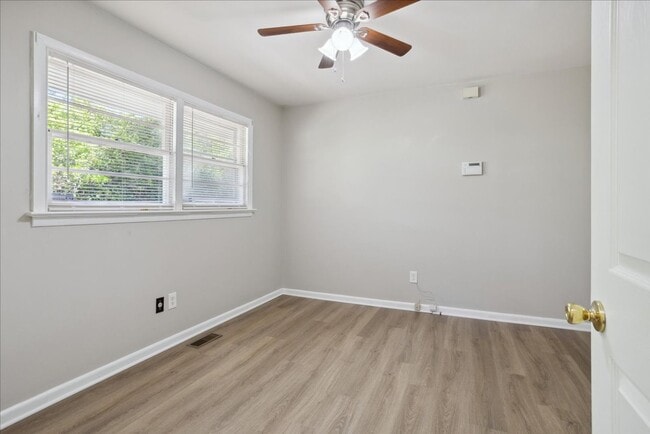 Building Photo - Big Bethel Heights - Hampton