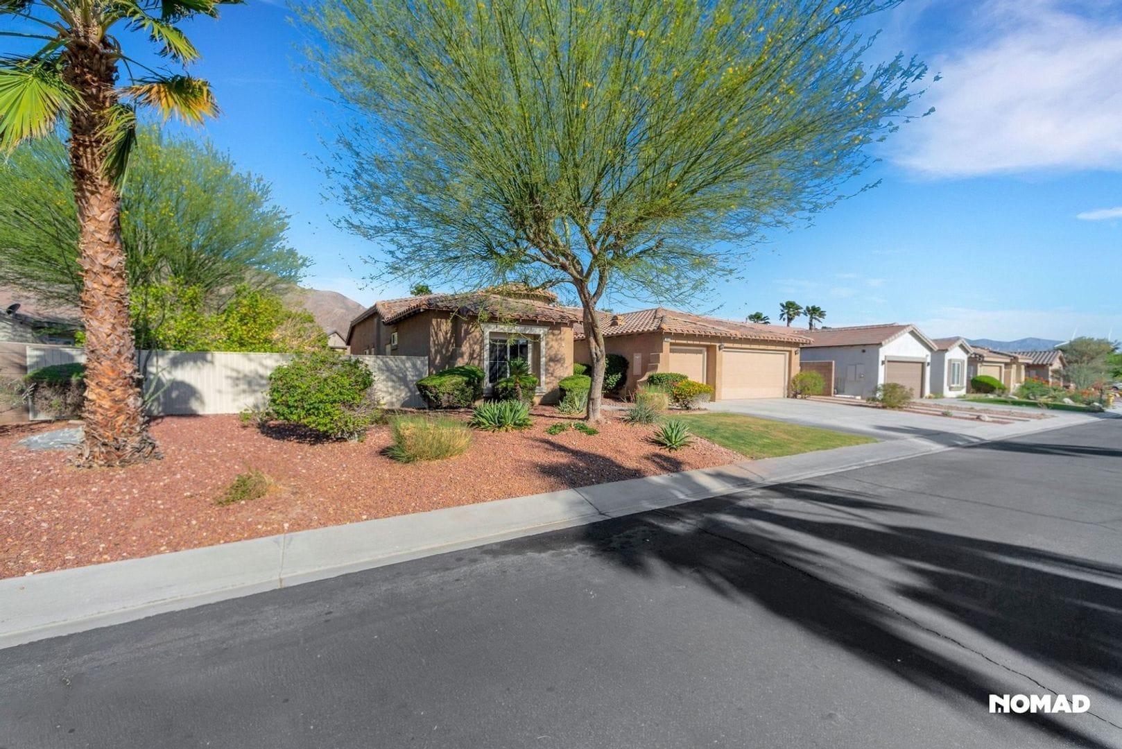 Building Photo - 3853 Mira Arena