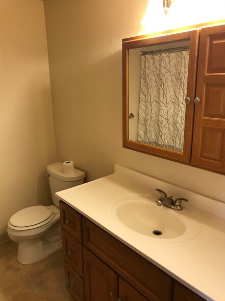 Building Photo - 6923 W Grunder St