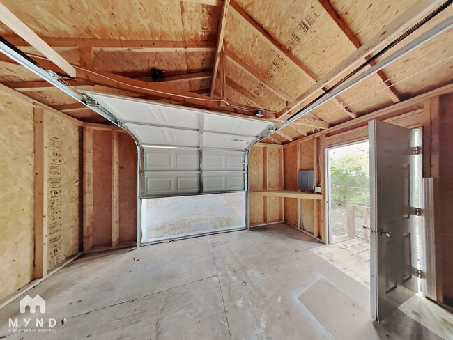 Building Photo - 340 12th St SW