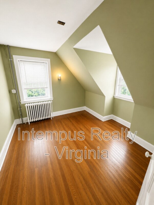 Building Photo - 7296 Fenton Farm Ln