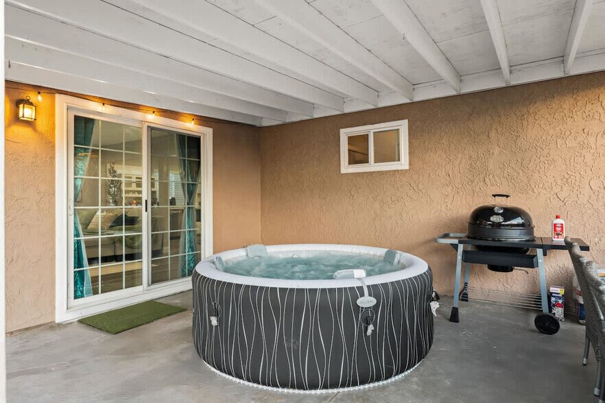 Building Photo - 7630 Andasol St