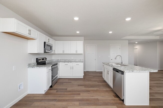 Building Photo - BRAND NEW 3 BEDROOM HOME - BOLIVAR, MO