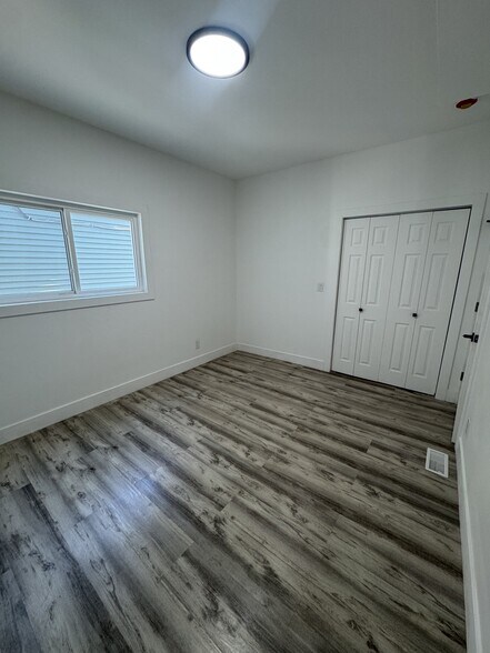 Building Photo - 348 Baynes St