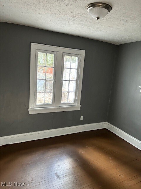 Building Photo - 508 Eva Ave