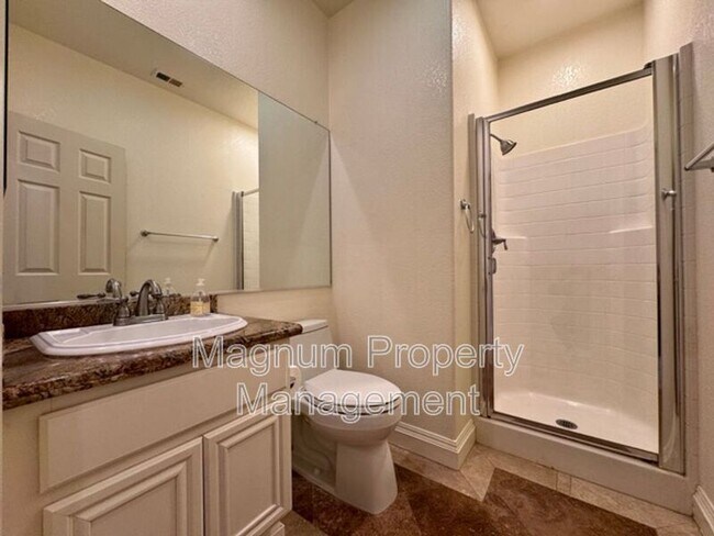 Building Photo - 45632 Corte Royal