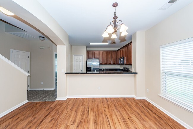 Building Photo - 4 Bedroom 2.5 Bath Home in Felder Creek - ...