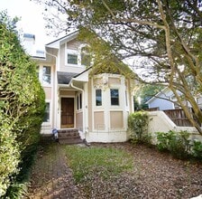 Building Photo - 741 Victorian Pl