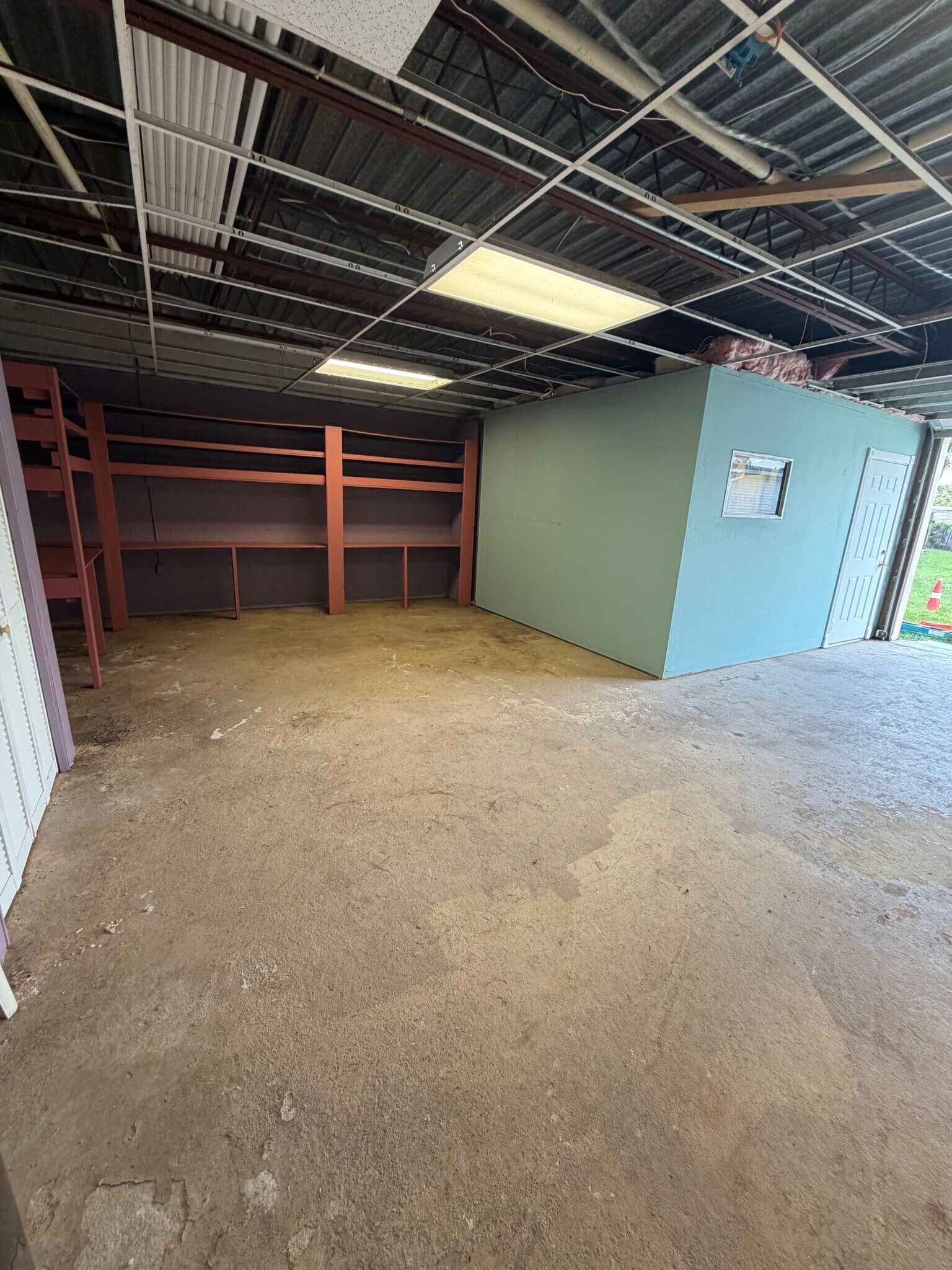 Building Photo - 2020 Laurel Ln
