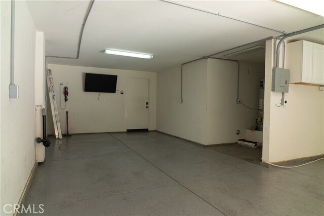 Building Photo - 402 Garonne St