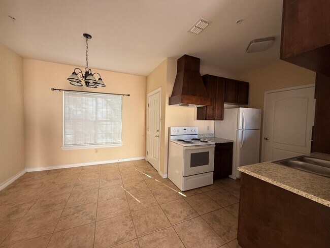 Building Photo - 4246 Dorel Dr