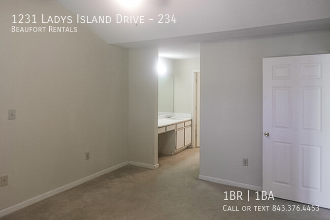 Building Photo - 1231 Ladys Island Dr