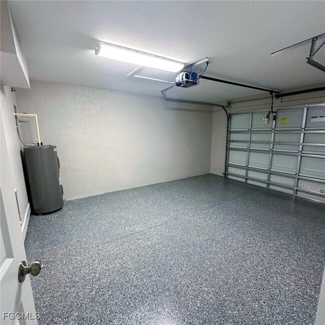 Building Photo - 1578 Gretchen Ave S