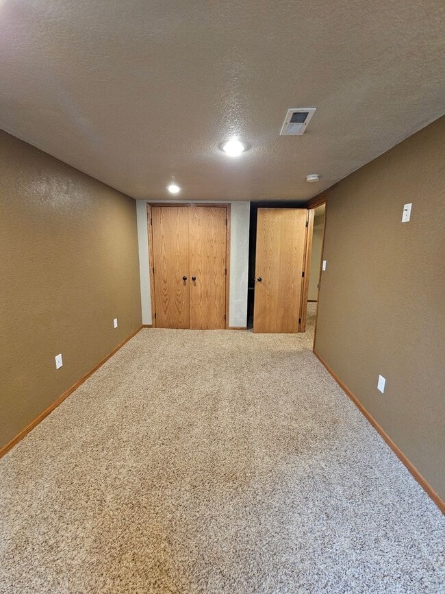 Building Photo - 427 City Springs Ln
