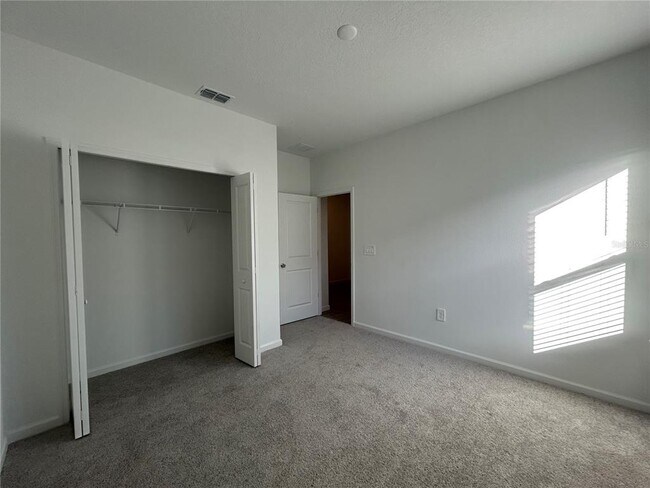 Building Photo - 12419 NW 139th Dr