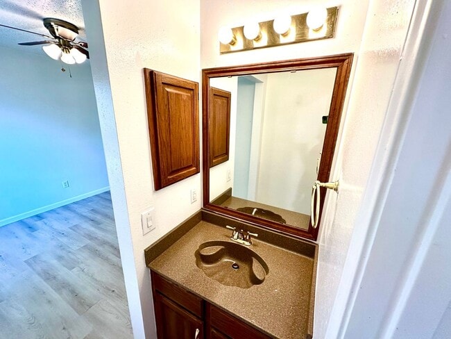 Building Photo - A Stunning 3-Bedroom 2.5-Bath 2 Storey Hom...