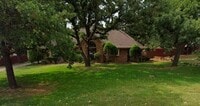 Building Photo - 603 Spring Creek St