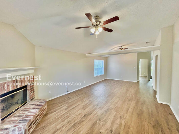 Building Photo - 10908 Deauville Cir S