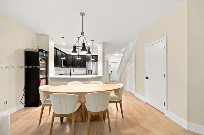 Building Photo - 355 SW 121st Ave