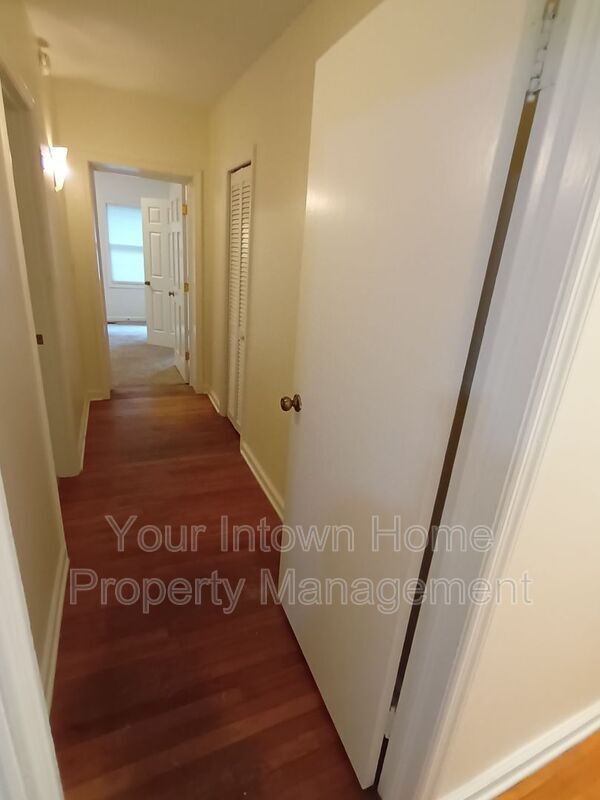 Building Photo - 1876 Mason Mill Rd