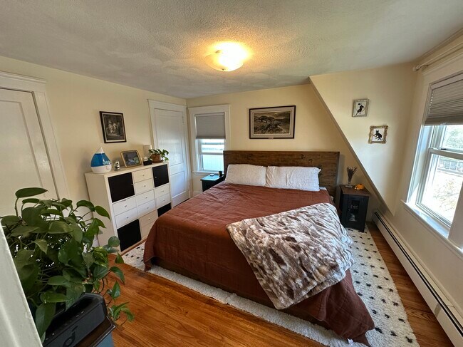 Building Photo - 1145 Boylston St