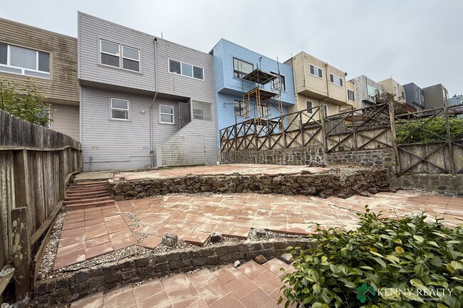 Building Photo - 840 Templeton Ave