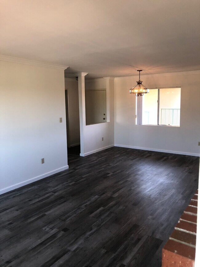 Building Photo - 4230 S Centinela Ave