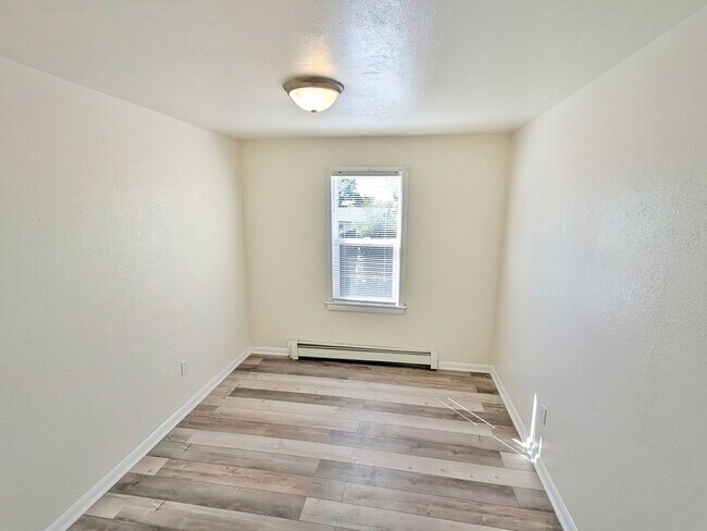 Building Photo - 2354 E San Rafael St