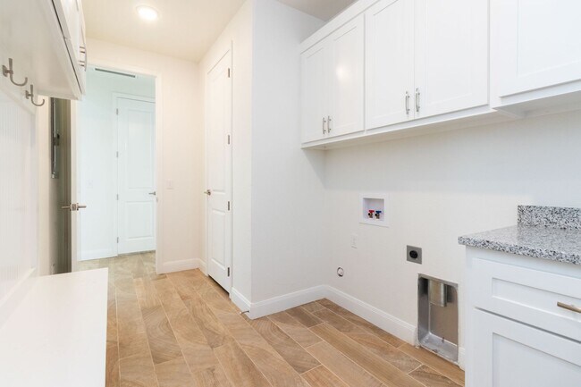 Building Photo - Available with our Lease with Purchase Opt...