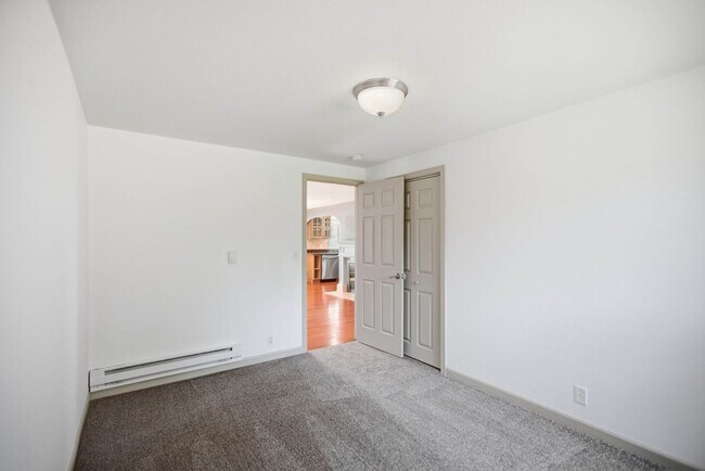 Building Photo - 1742 S Shelton St