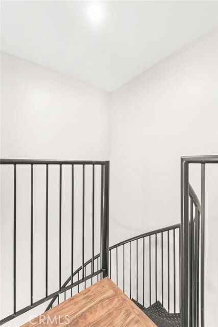 Building Photo - 145 E 36th Pl