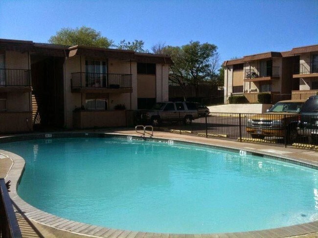 Building Photo - 1910 S Josey Ln