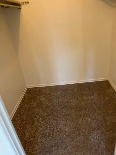 Bedroom closet - 4686 Rapid Run Rd