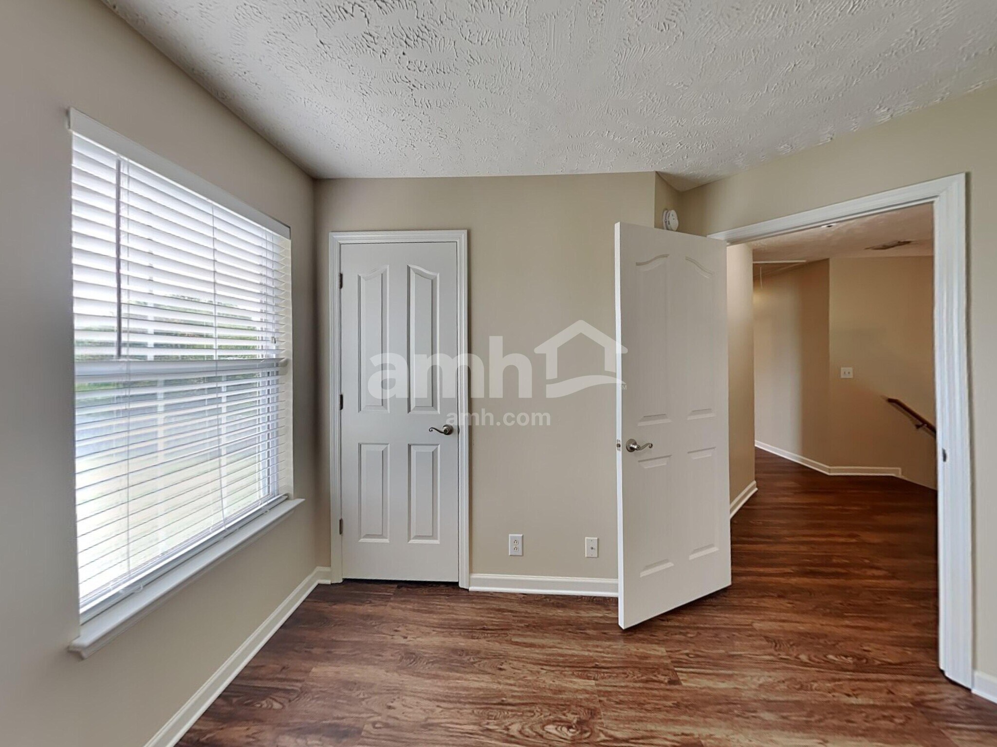 Building Photo - 2617 Westhaven Dr