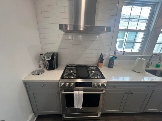 Building Photo - 29 N Hanover Ave