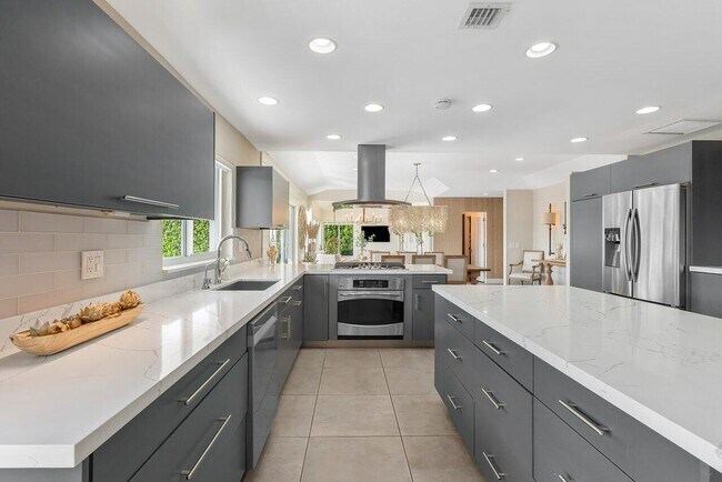 Building Photo - 5 Inlet Cay Dr
