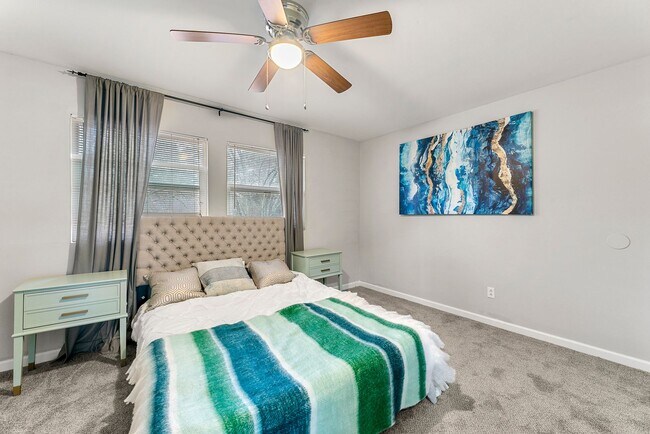 Interior Photo - Bloom at Marietta Square