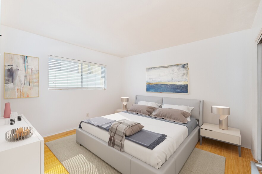 Building Photo - 1535 Granville Ave