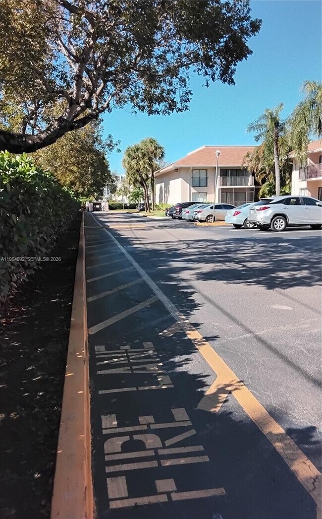 Building Photo - 5901 Washington St