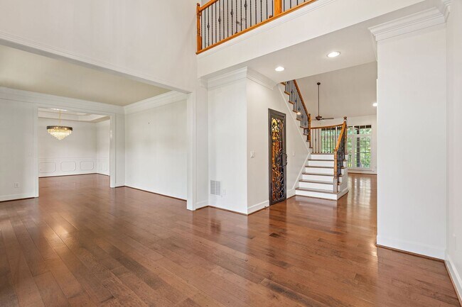 Building Photo - 298 Gillette Dr