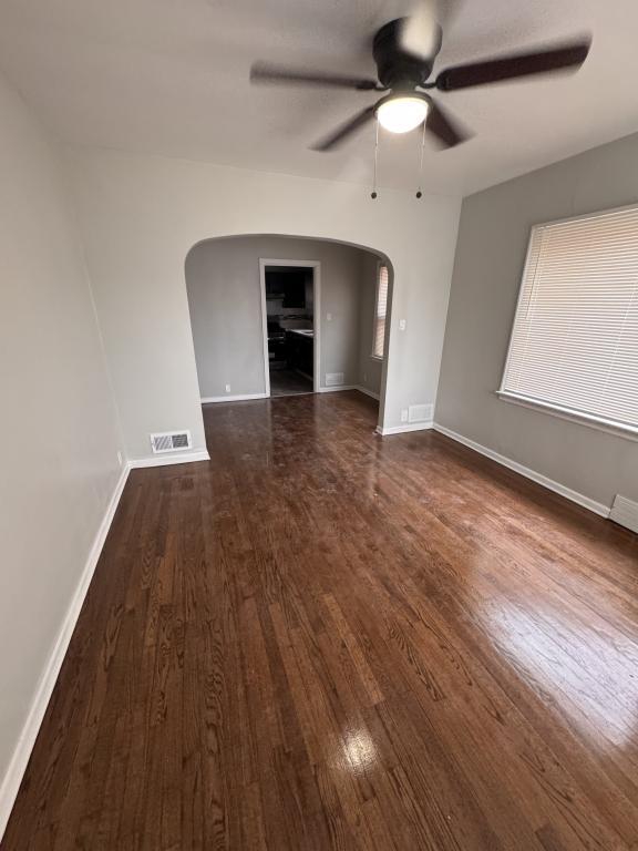 Building Photo - 13922 S Edbrooke Ave