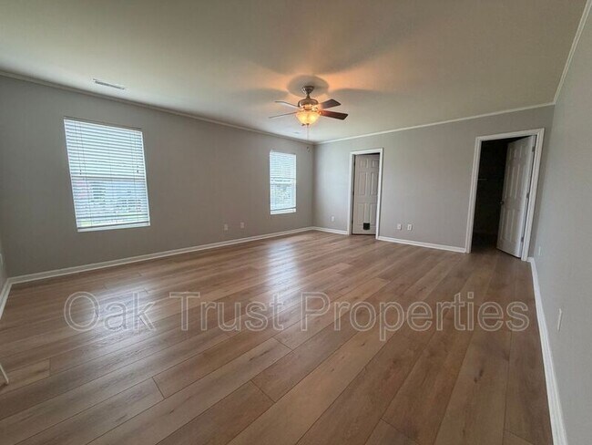 Building Photo - 701 Greymohr Ln