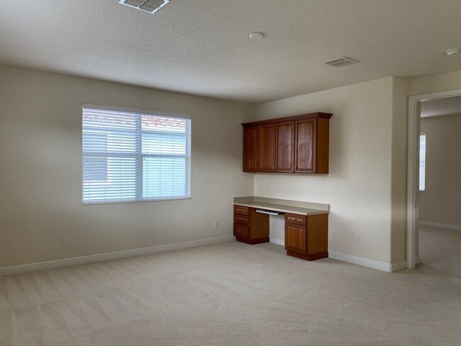 Building Photo - 2740 Swoop Cir