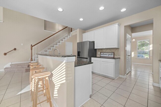 Building Photo - 9431 Thurber Ridge Dr
