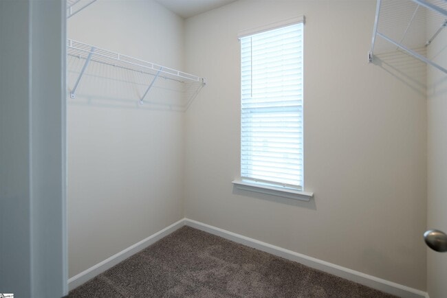 Building Photo - 753 Embark Cir