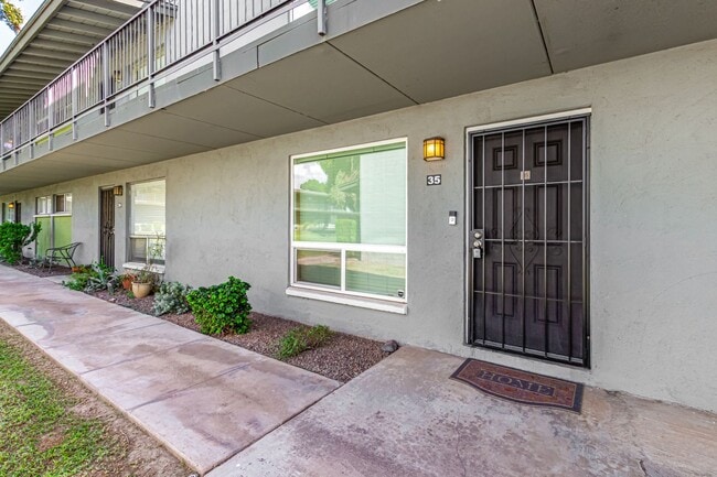 Primary Photo - Spacious PHX Condo